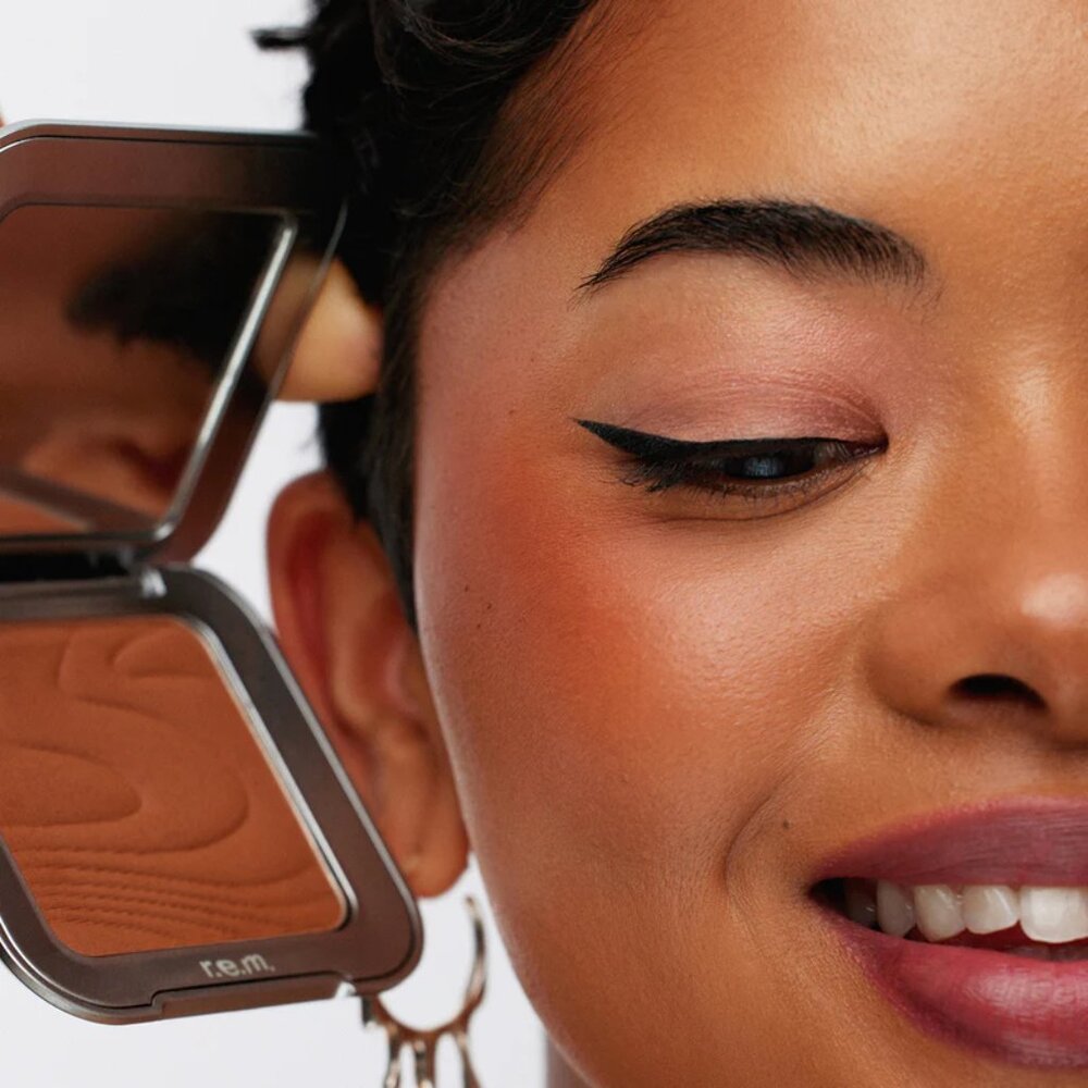 r.e.m. hypernova satin matte bronzer - Blazed